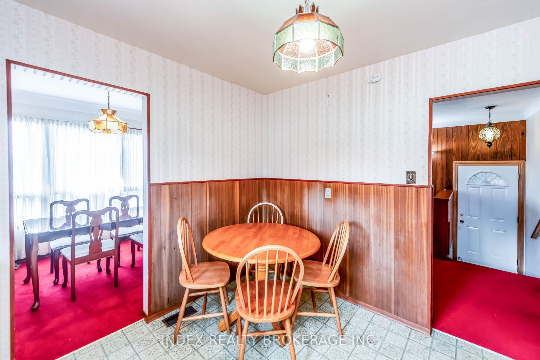 28 Blenheim Dr