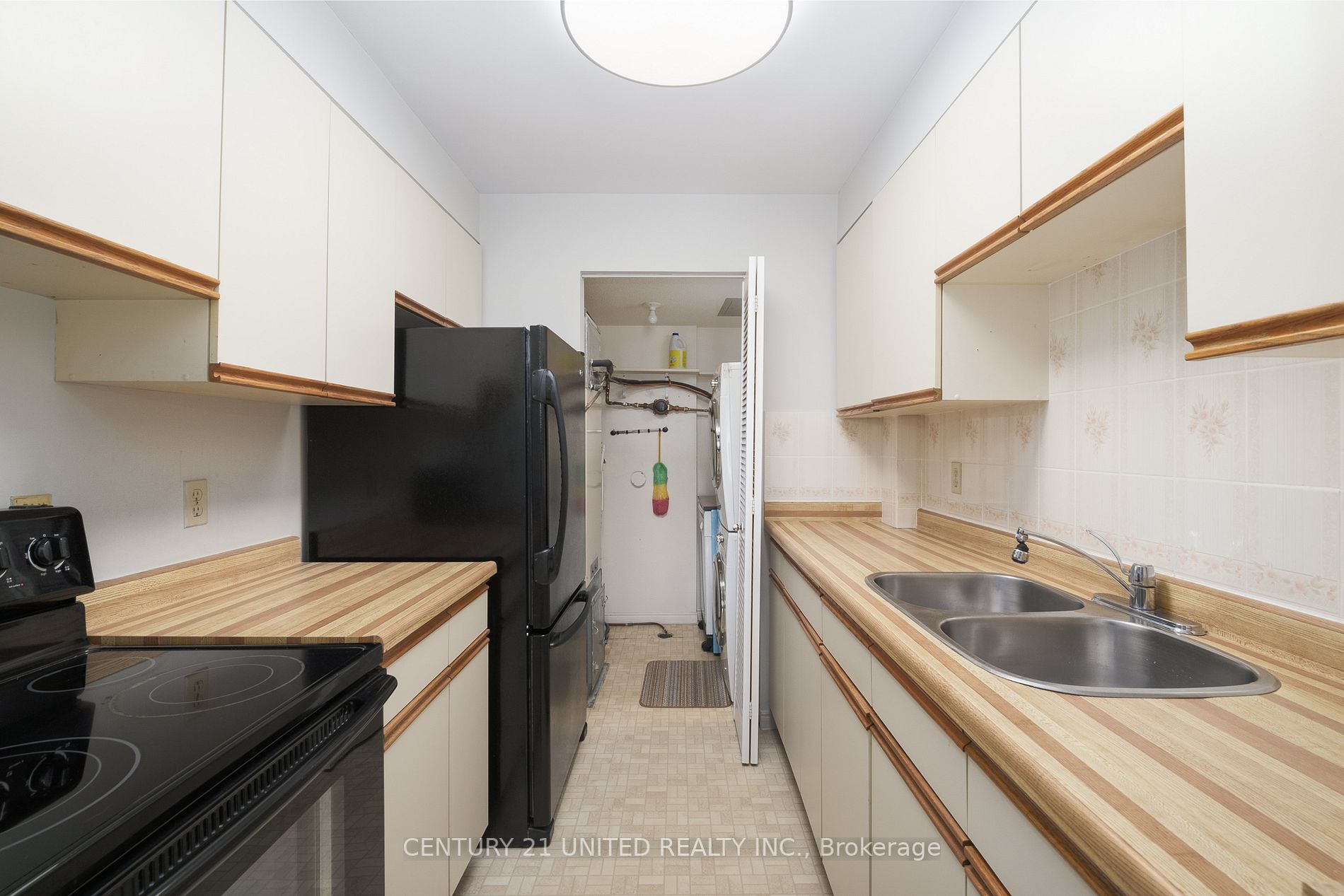 921 Armour Road, #114