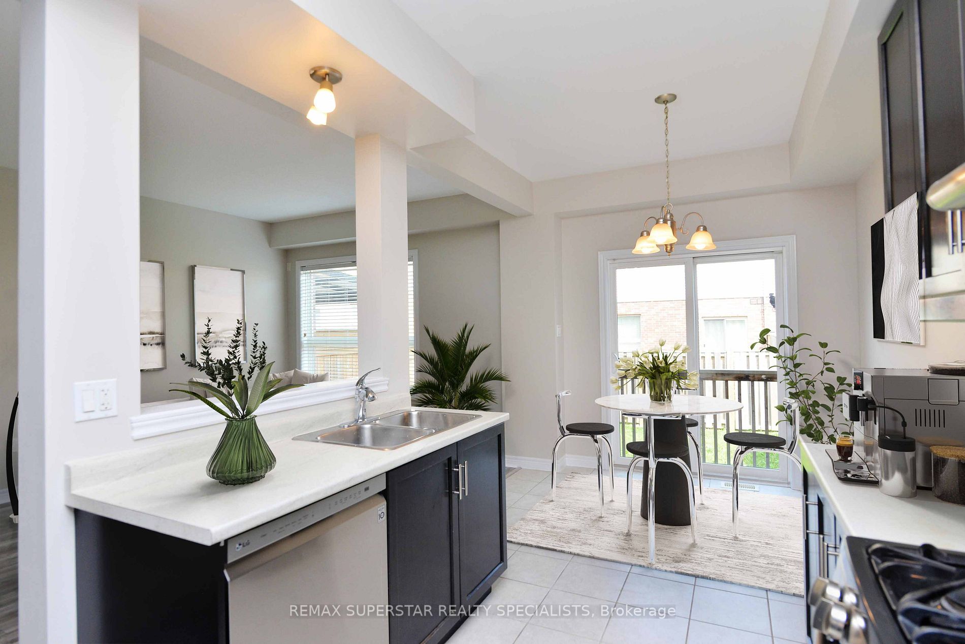 8 Lakelawn Rd, #46