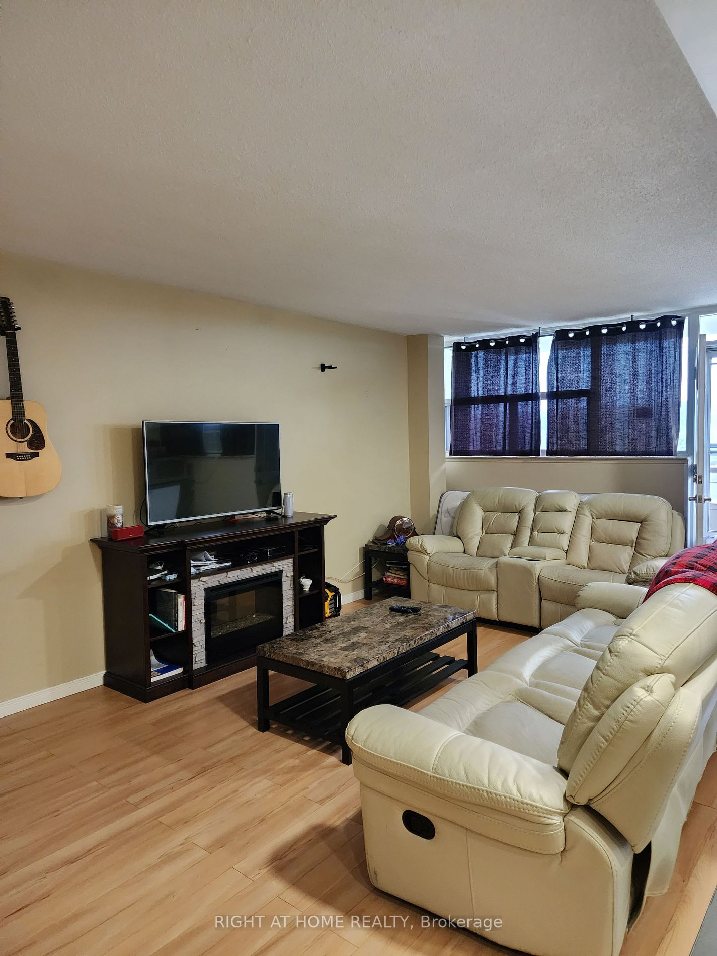 215 Glenridge Ave, #801