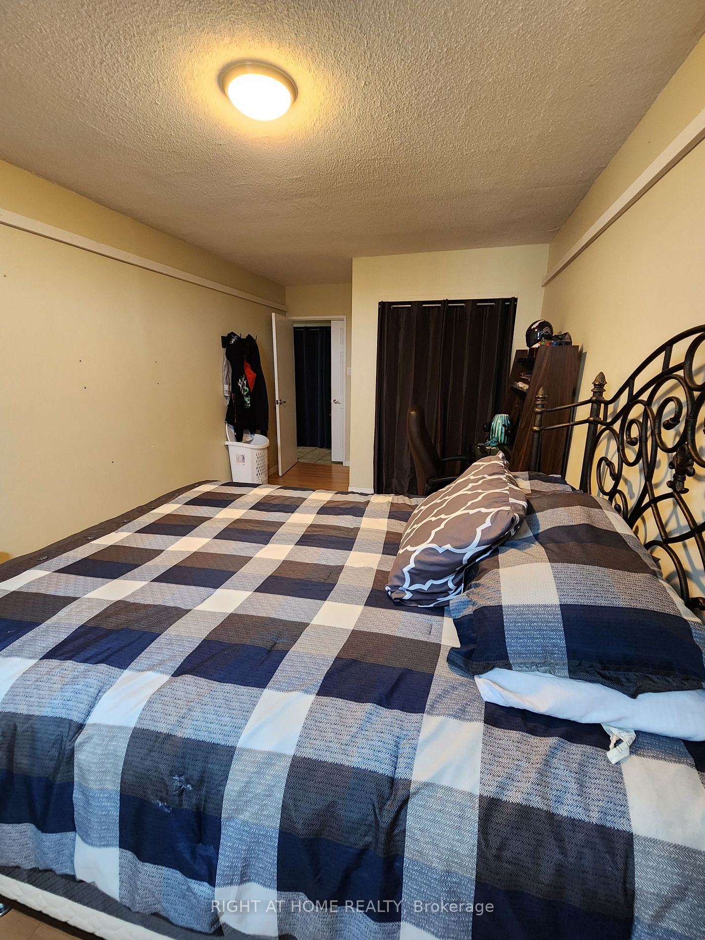 215 Glenridge Ave, #801