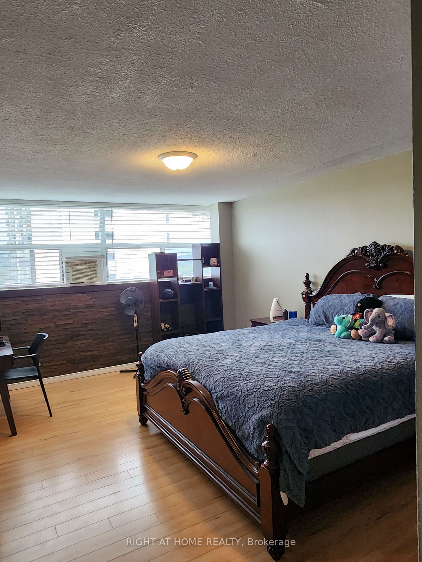 215 Glenridge Ave, #801