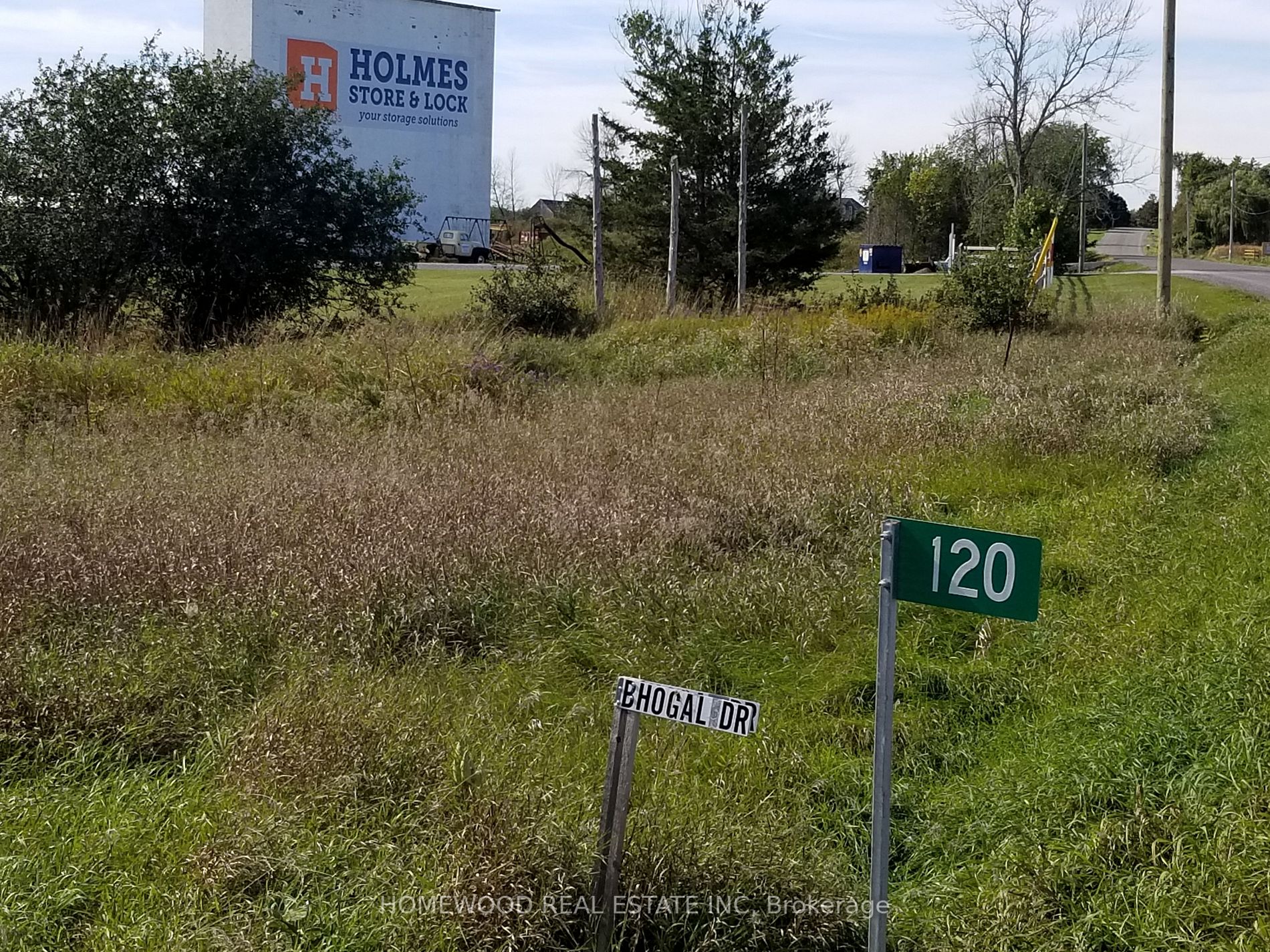 120 Drive In Rd W