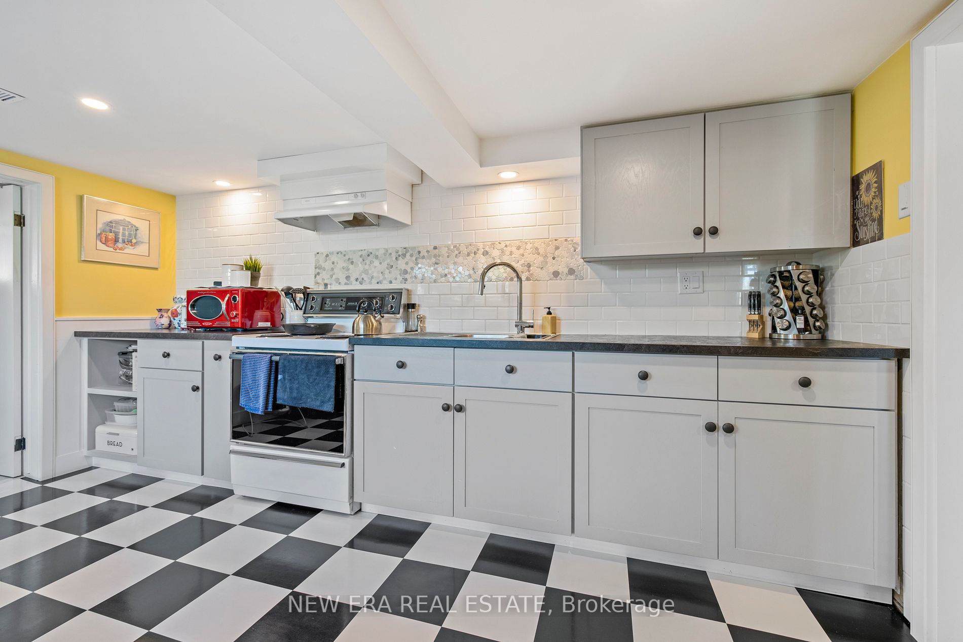 6991 Wellington Rd 124 Road