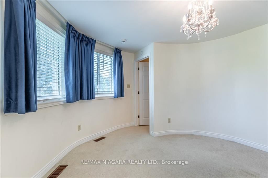 6811 Carmella Place