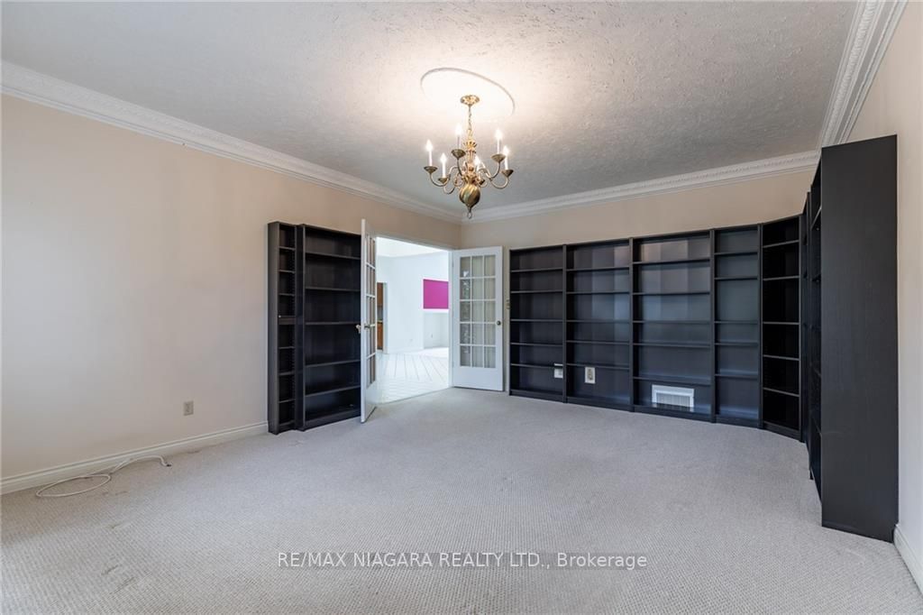 6811 Carmella Place