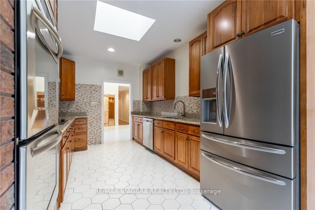 6811 Carmella Place