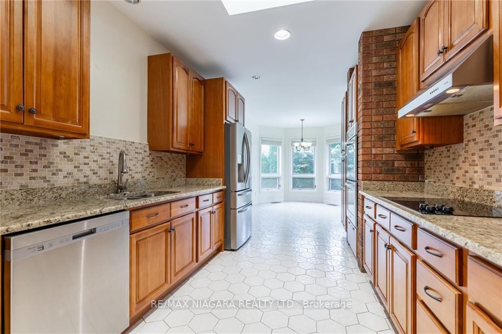 6811 Carmella Place