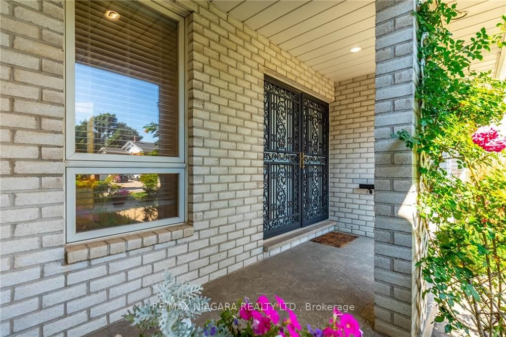 6811 Carmella Place