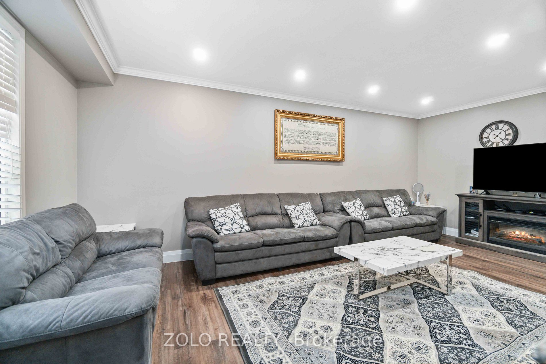 1523 Upper Gage Ave, #3