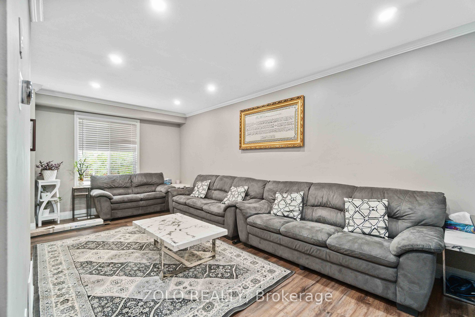 1523 Upper Gage Ave, #3