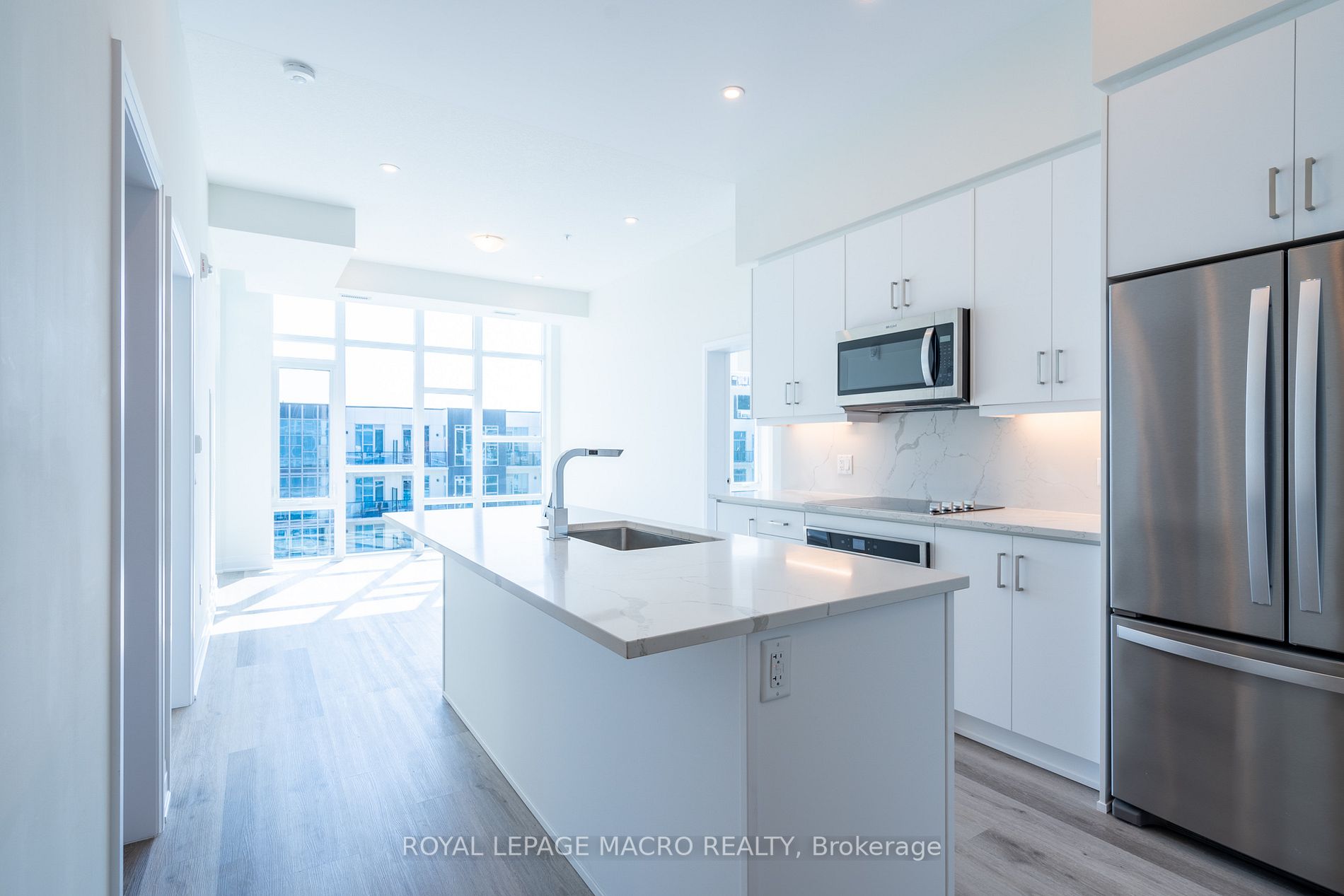 16 Concord Pl, #644