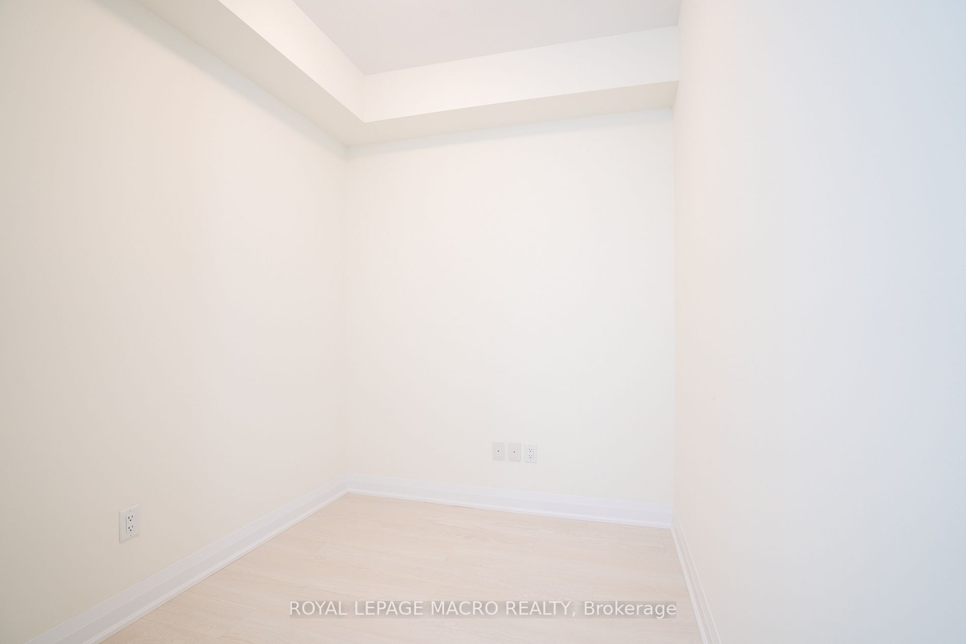 16 Concord Pl, #547