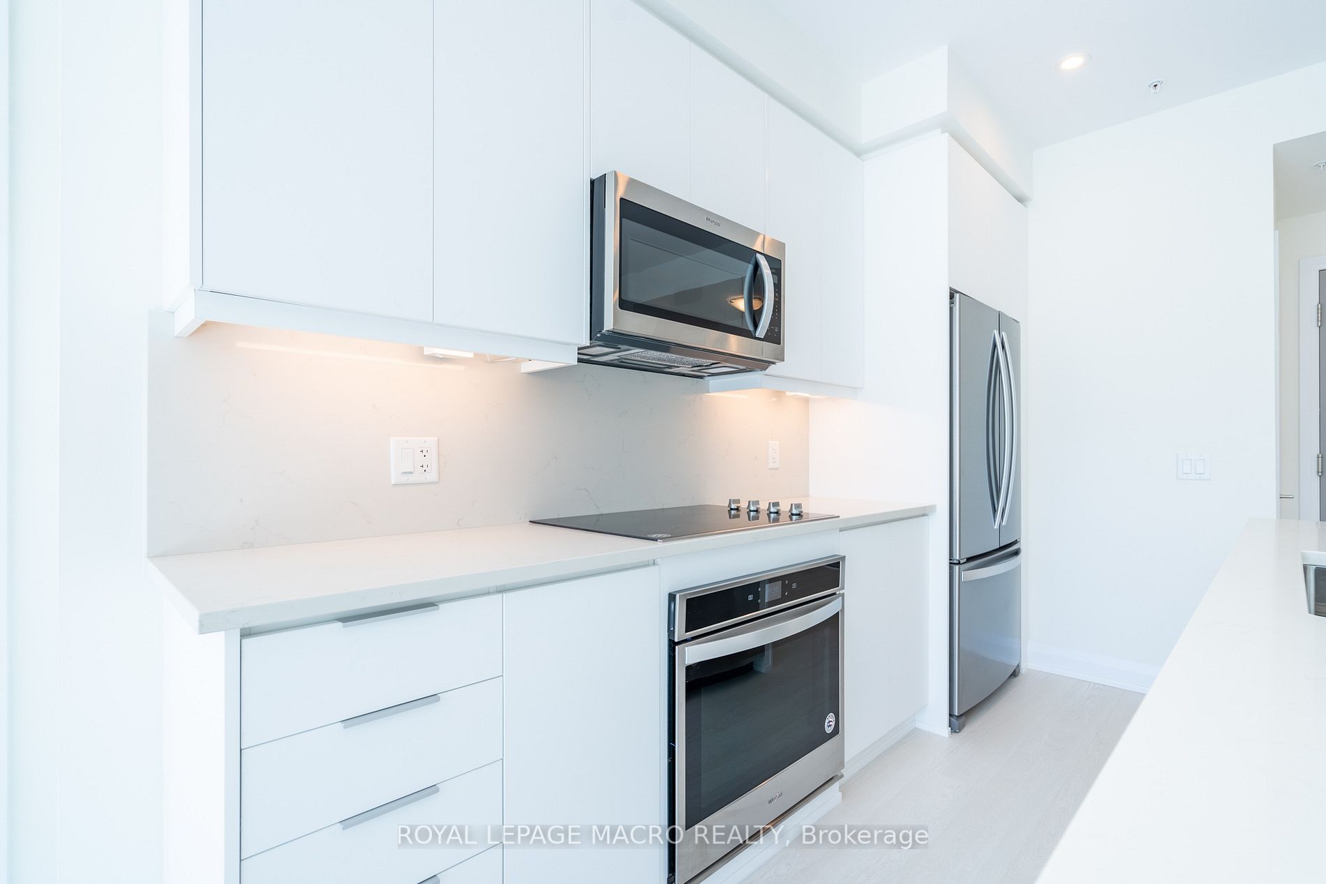 16 Concord Pl, #547
