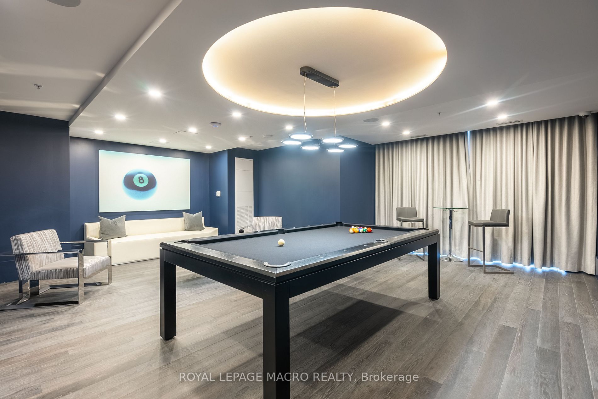 16 Concord Pl, #547