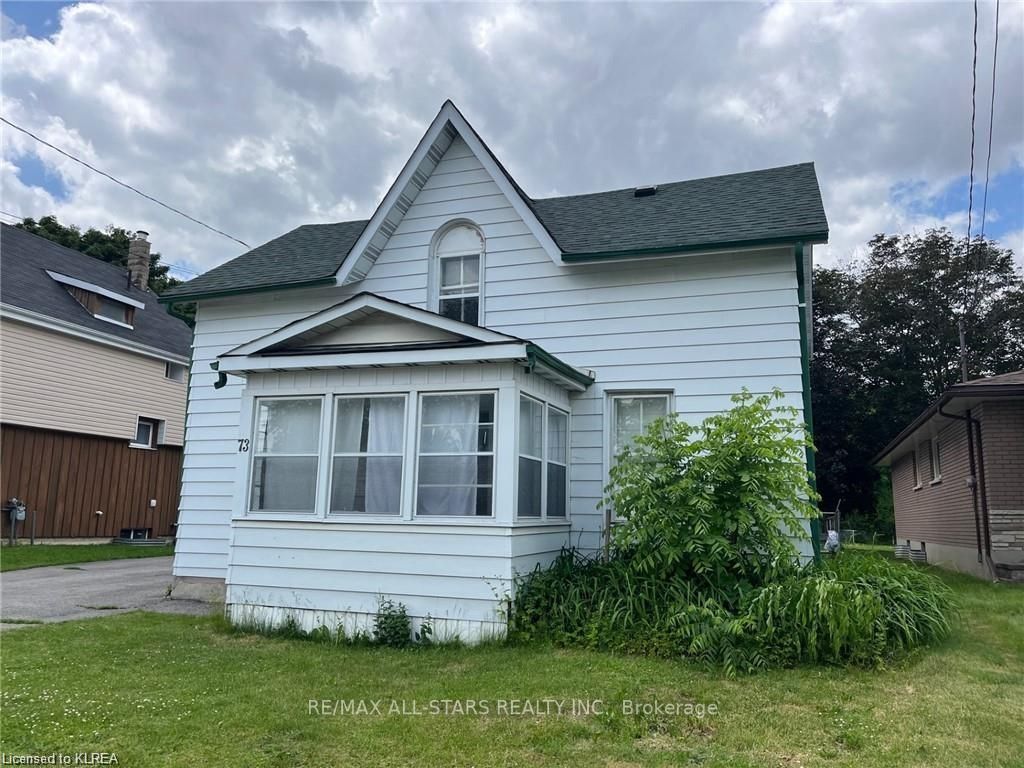 73 Victoria Avenue N