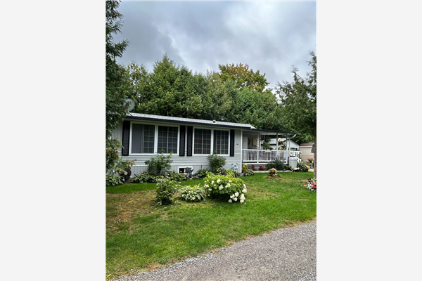 2152 County Rd 36 Rd, Kawartha Lakes