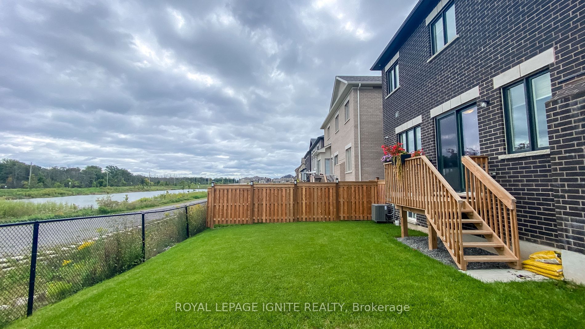 122 Great Falls Blvd