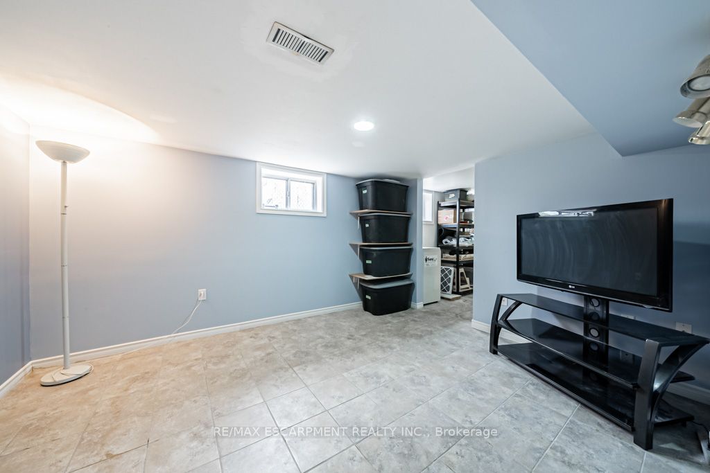 65 Chester Rd