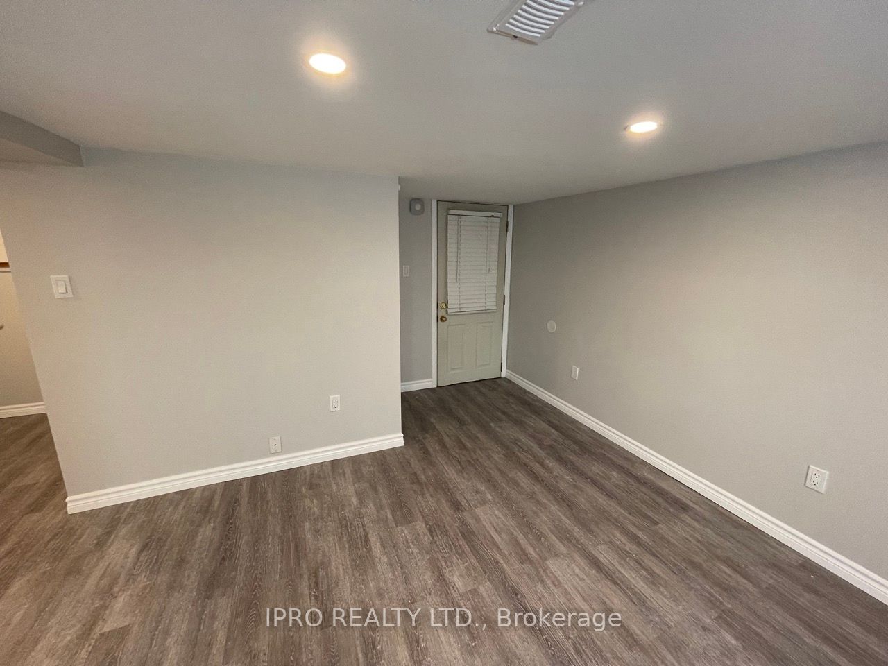 27 Berryman Ave