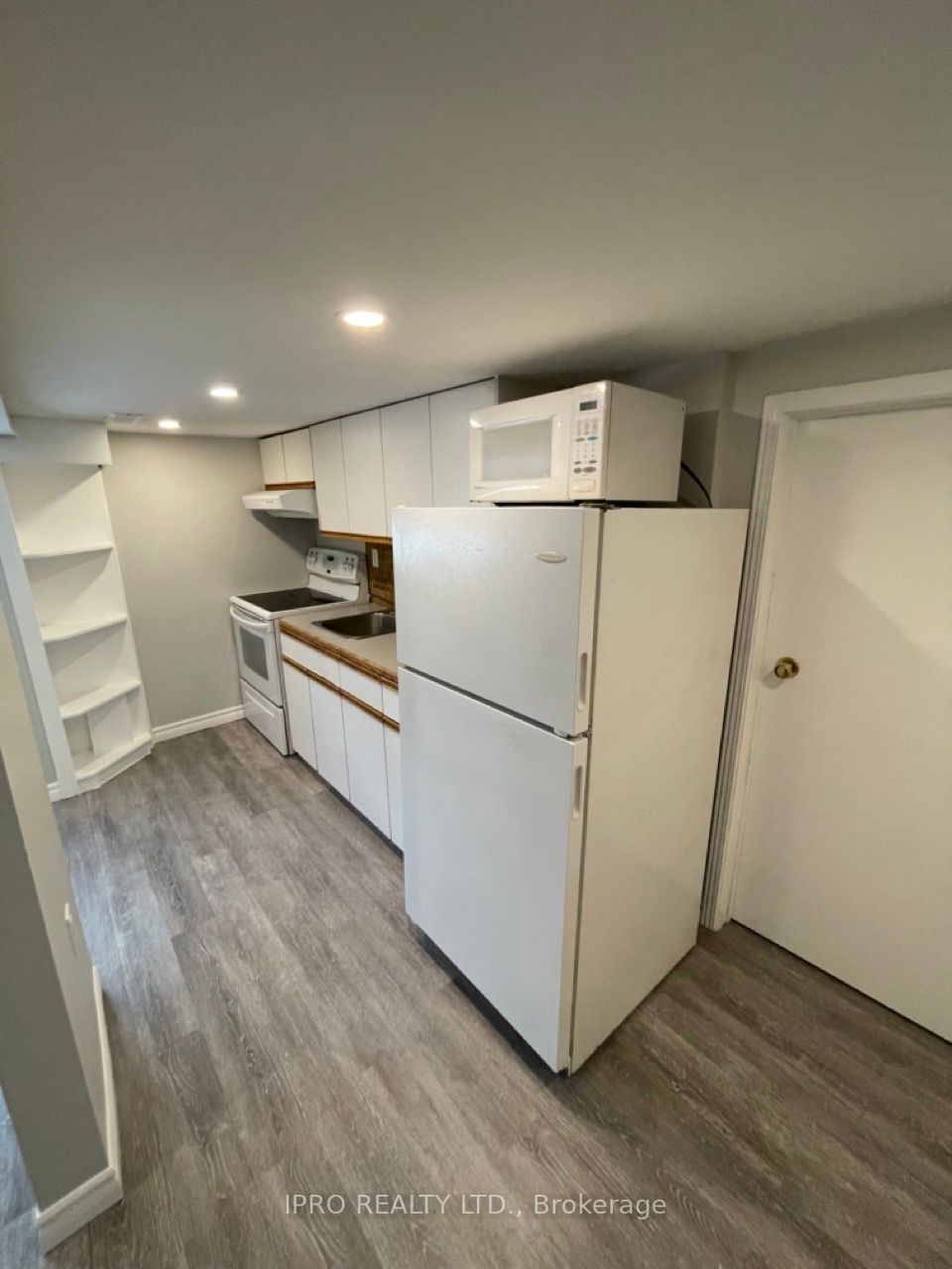 27 Berryman Ave
