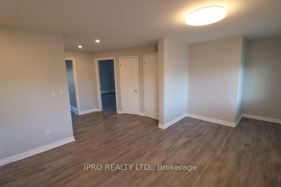27 Berryman Ave