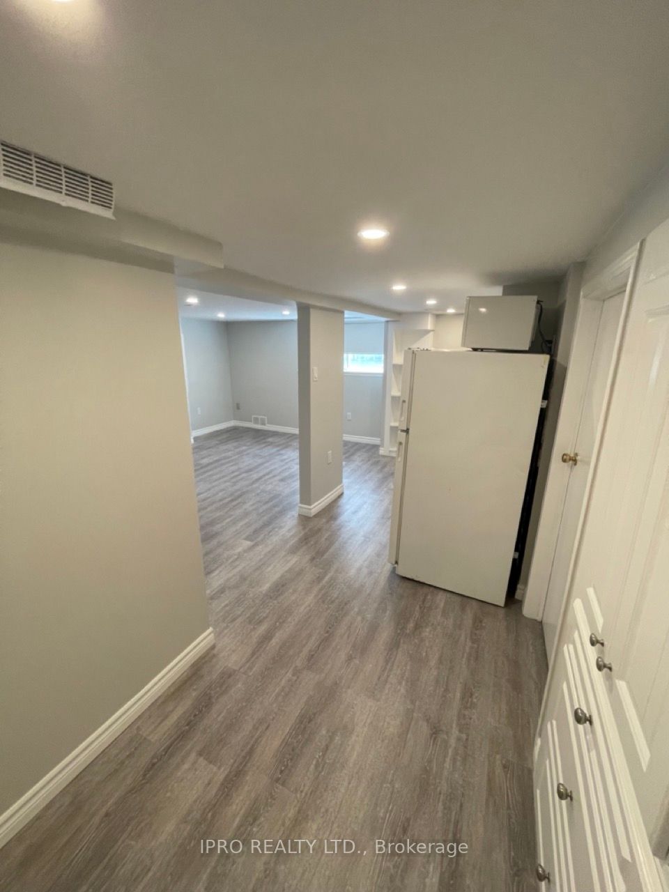 27 Berryman Ave