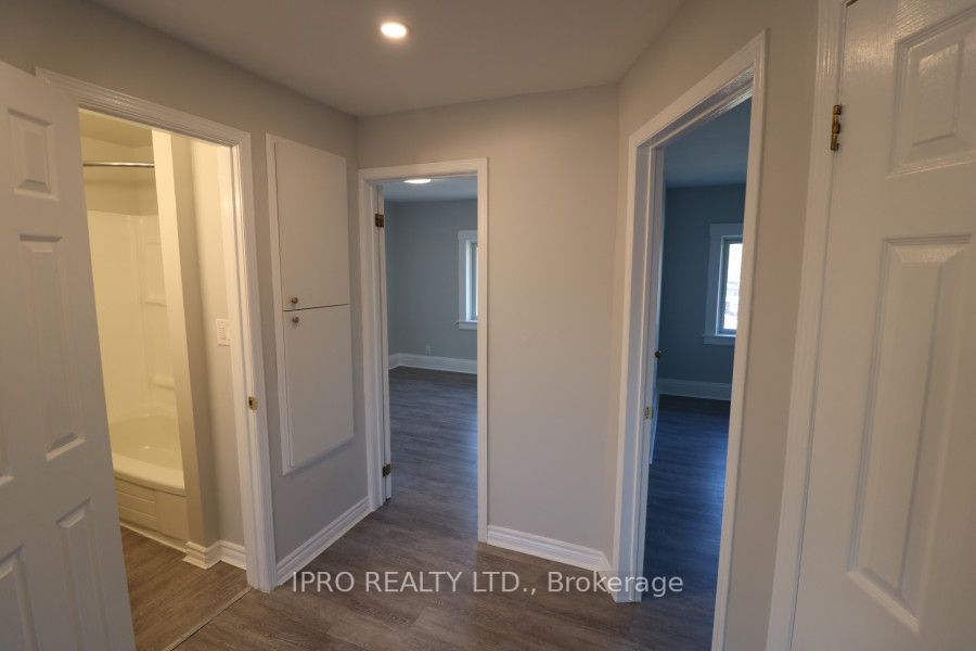 27 Berryman Ave