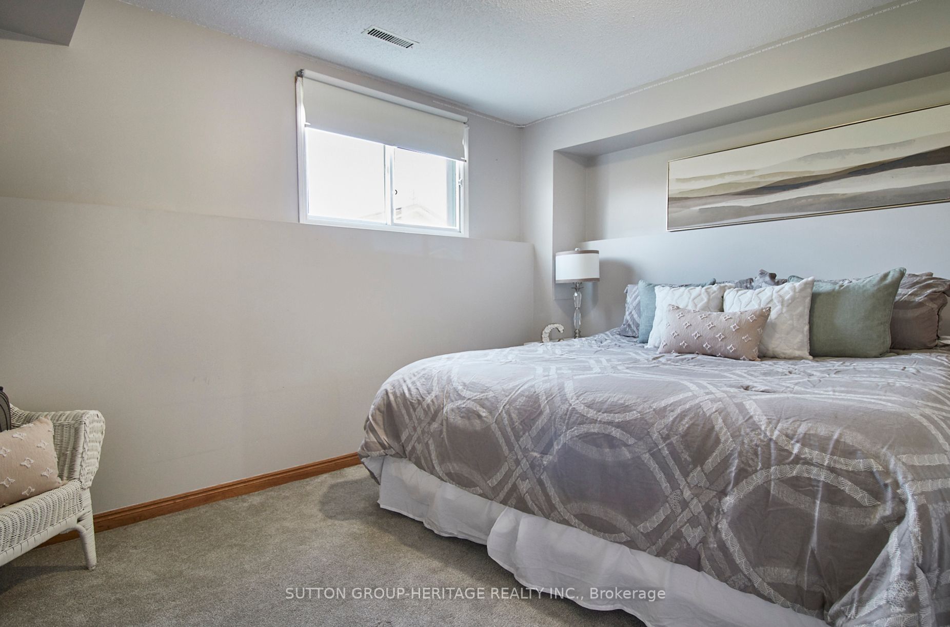 11 Spencer St