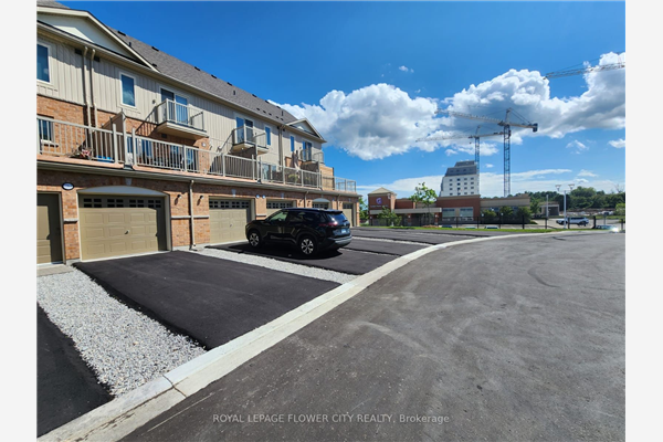 120 Watson Pkwy, Guelph