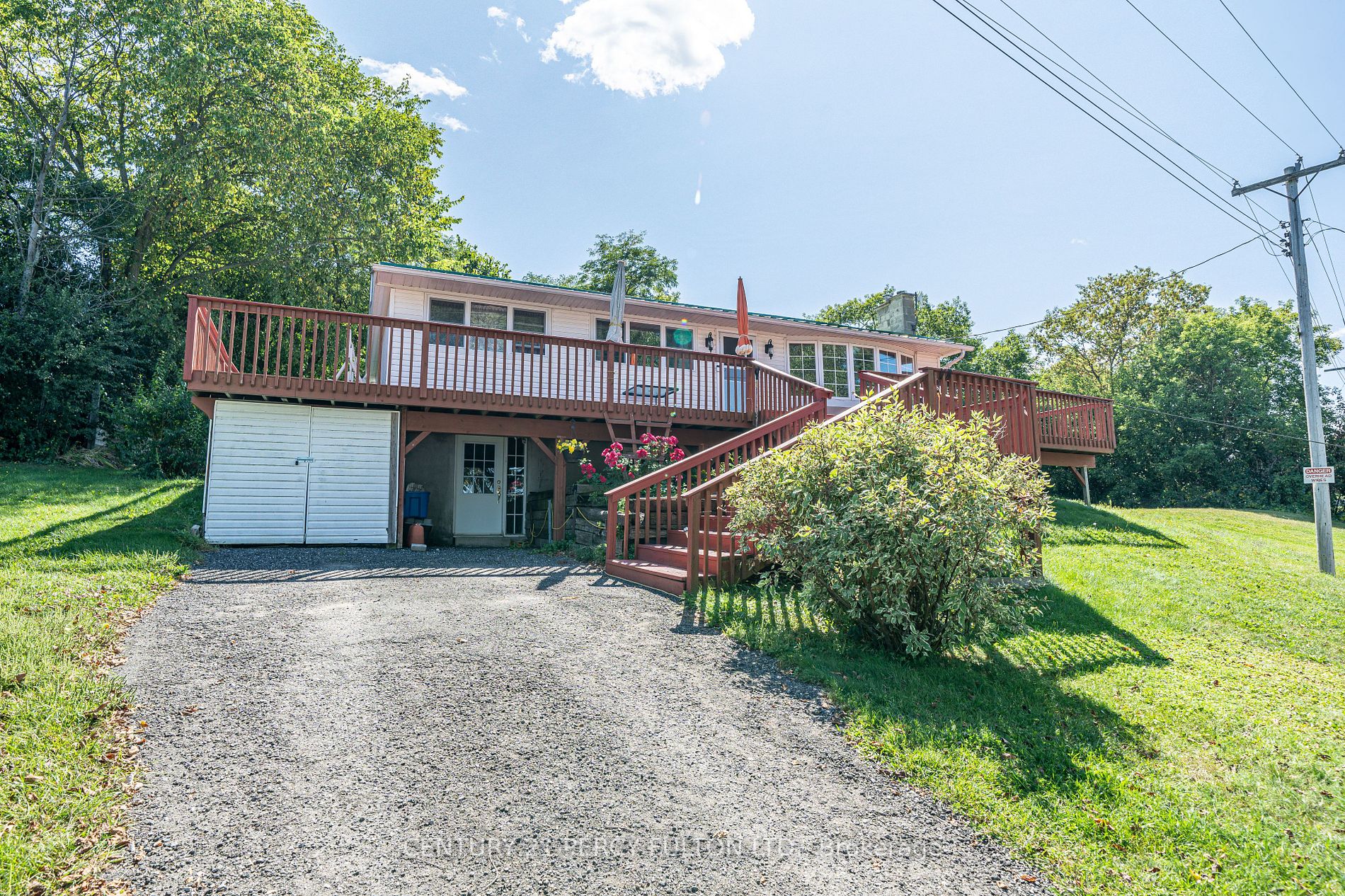 5048 Rice Lake Drive