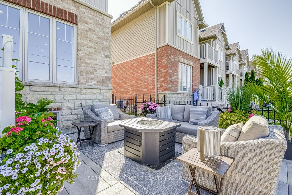 8 Lakelawn Rd, #21