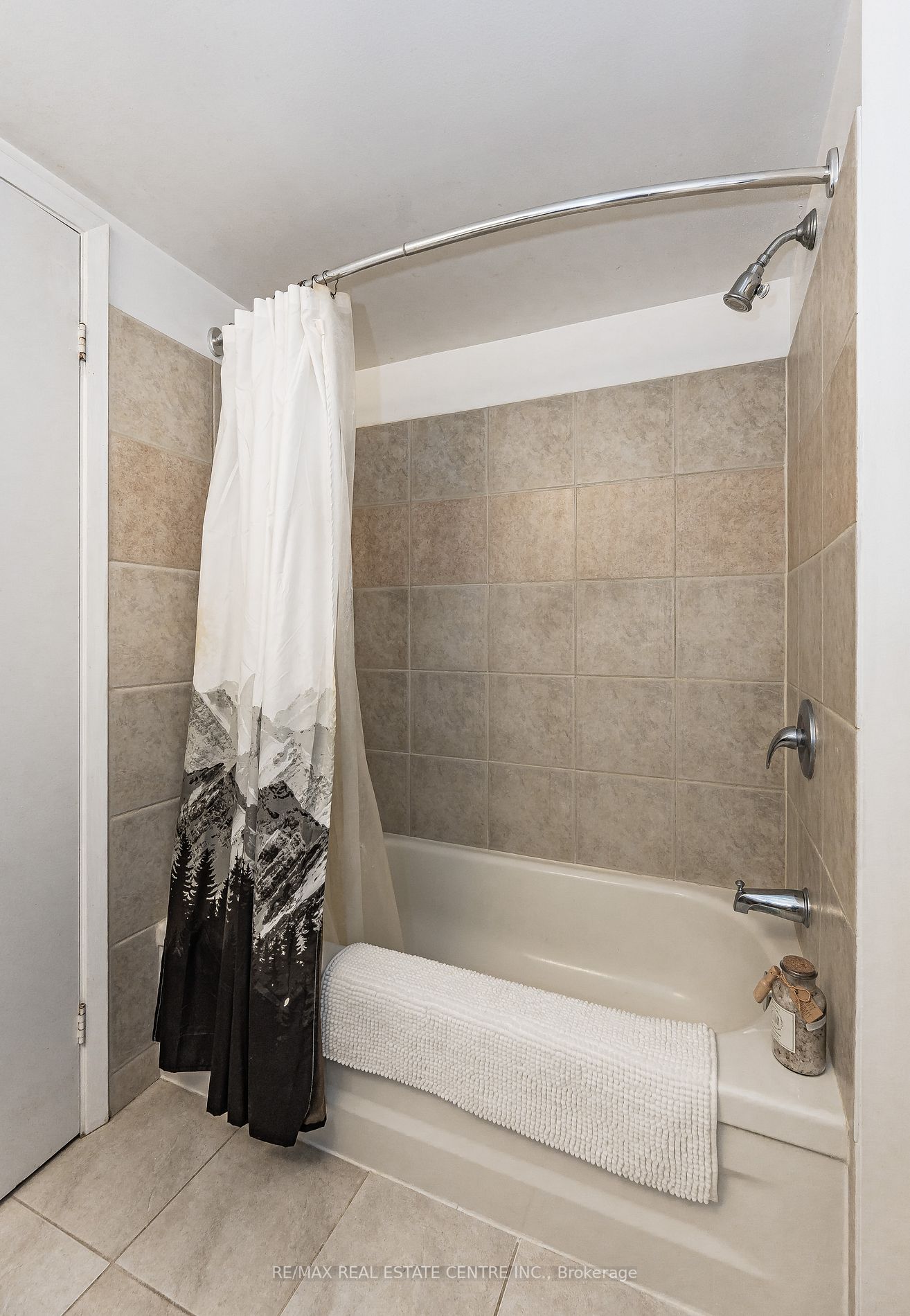10 Ajax Street, #206