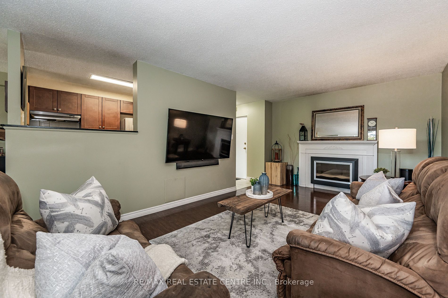 10 Ajax Street, #206