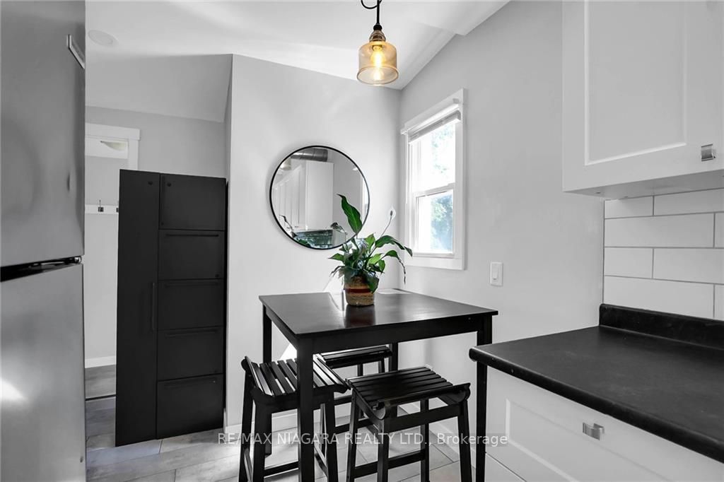 10 Sherbourne St