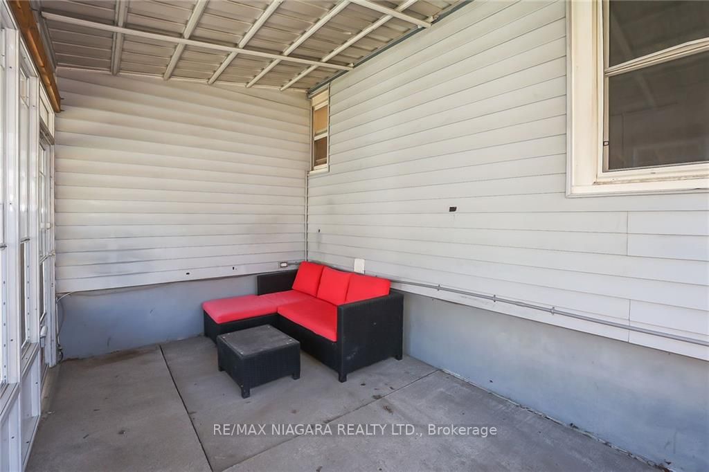 10 Sherbourne St