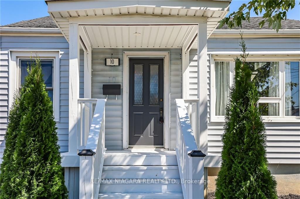 10 Sherbourne St