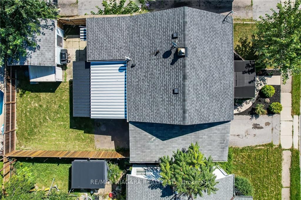 10 Sherbourne St