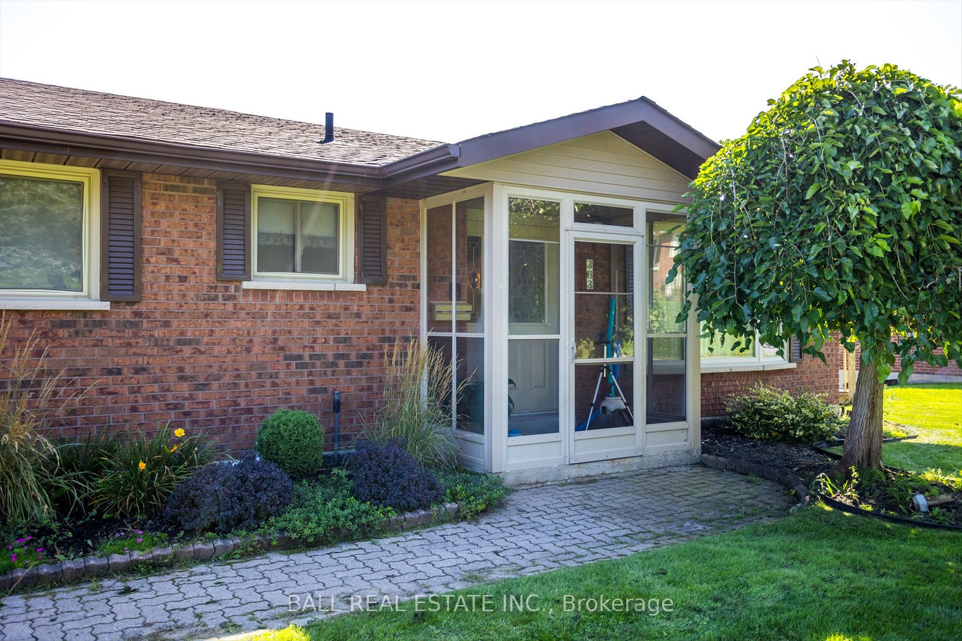 363 Country Club Circ