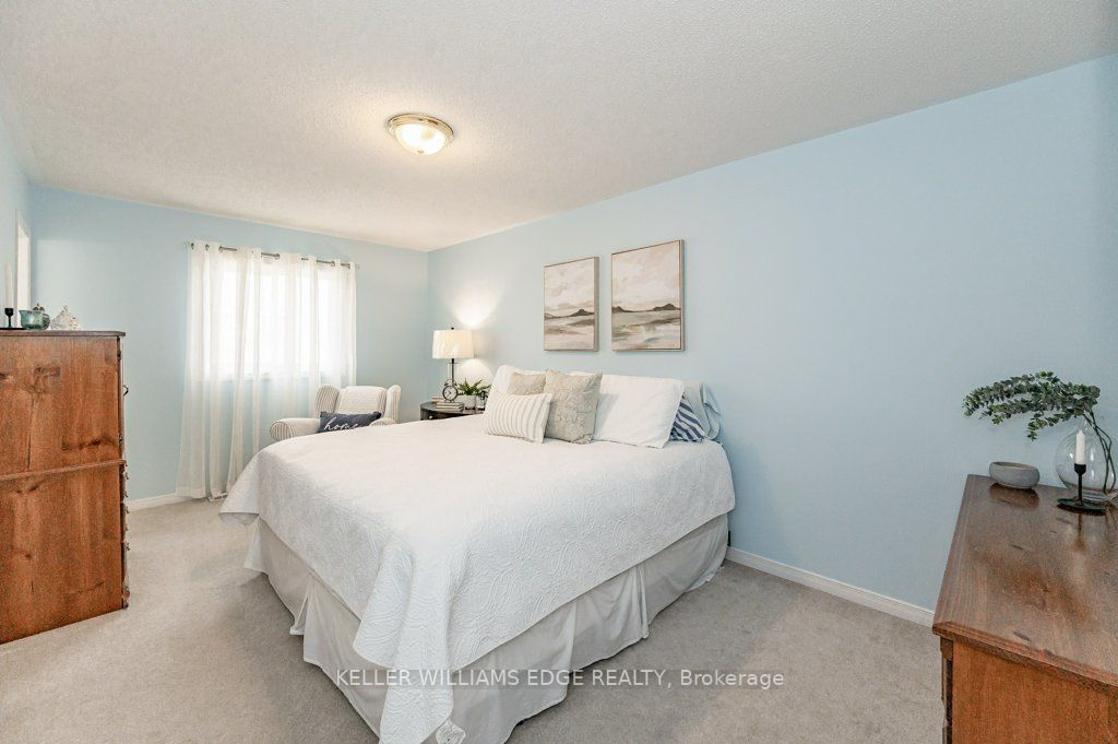 101 Harnesworth Cres