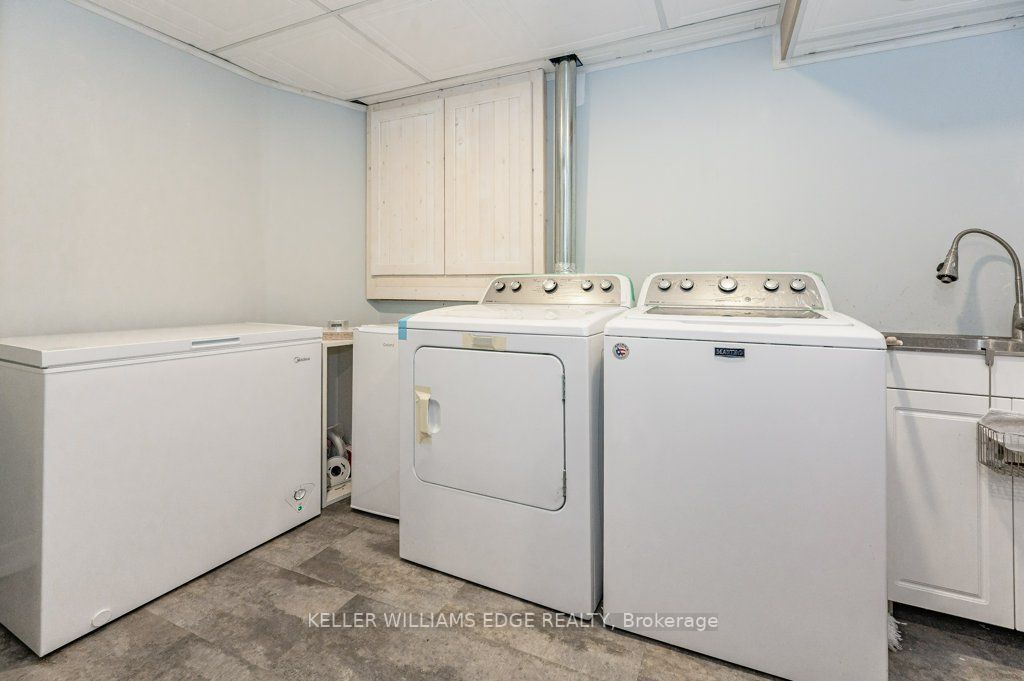 101 Harnesworth Cres