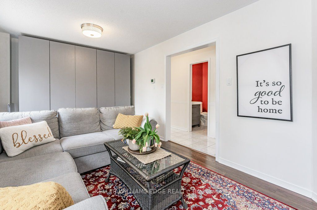 101 Harnesworth Cres