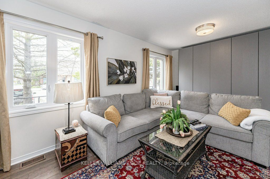 101 Harnesworth Cres