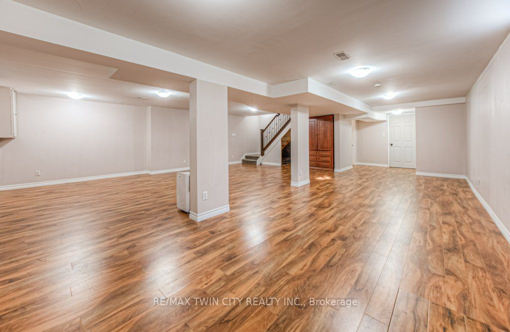 Listing X6784598 - Large Photo # 28