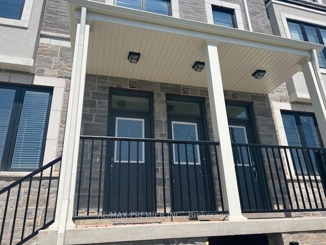 383 Dundas St E, #74