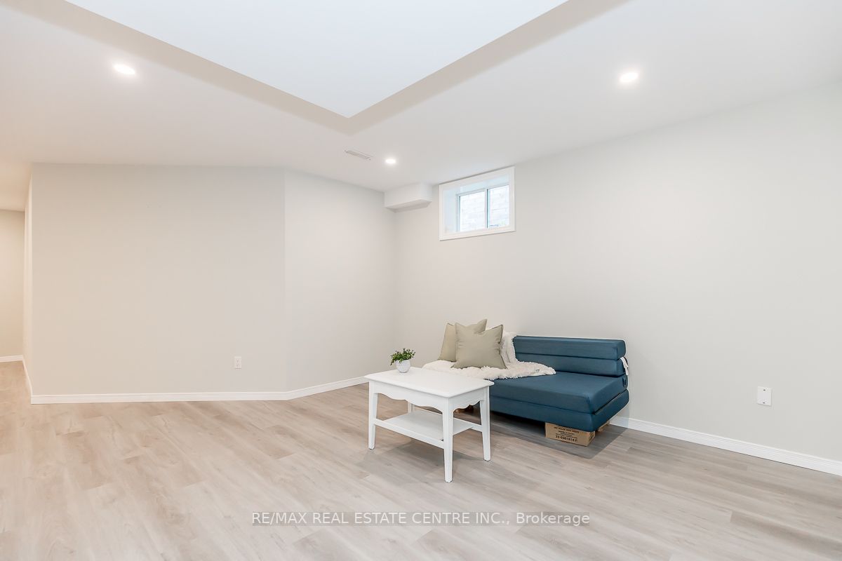 1049 Rippingale Tr