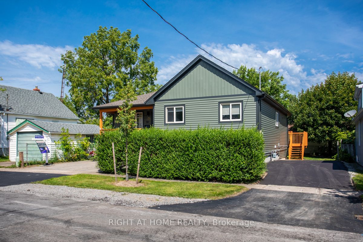 18 Bailey St