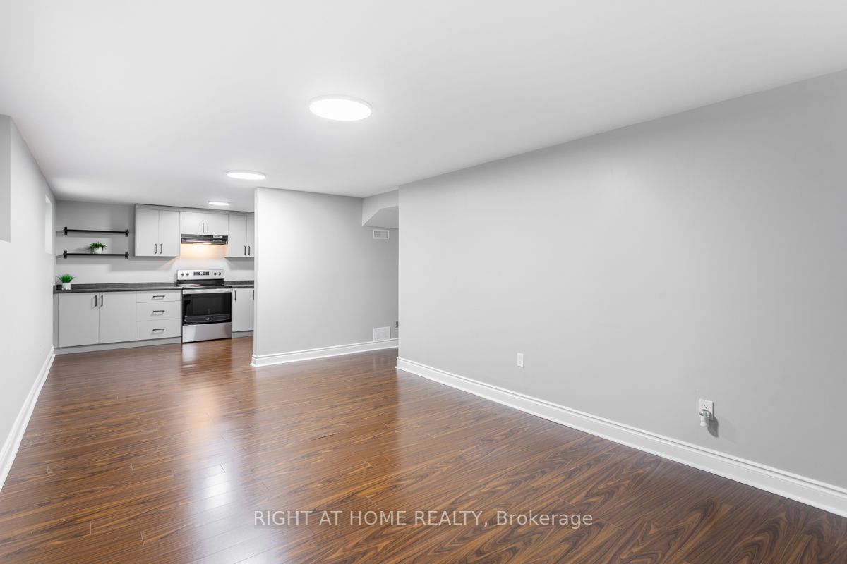 18 Bailey St