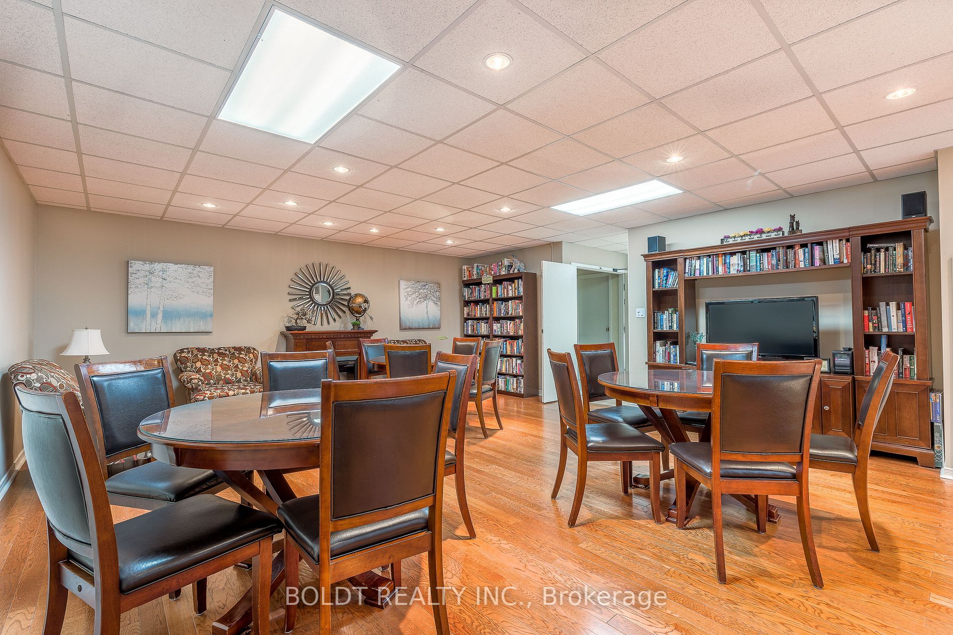 81 Scott St, #307