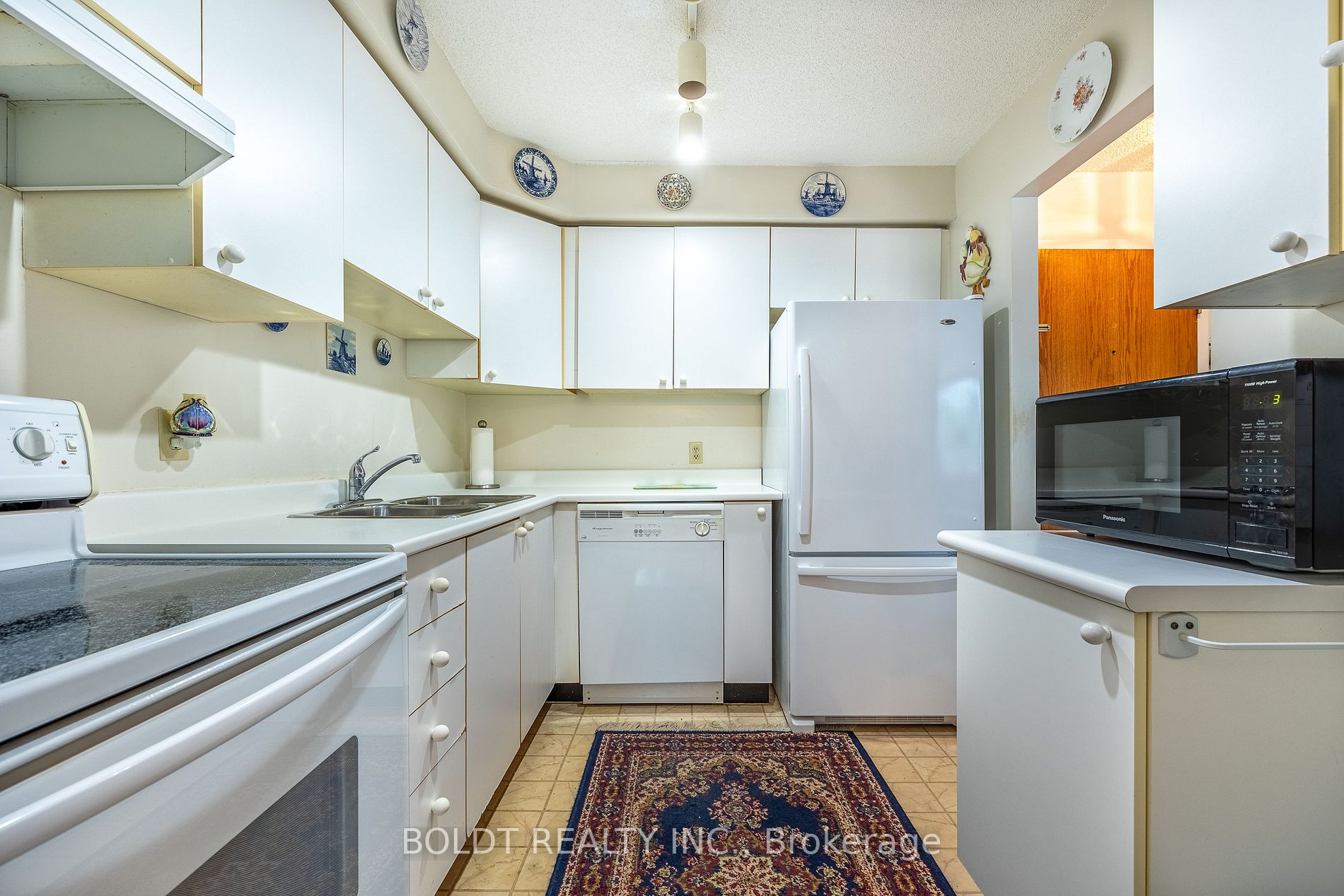 81 Scott St, #307